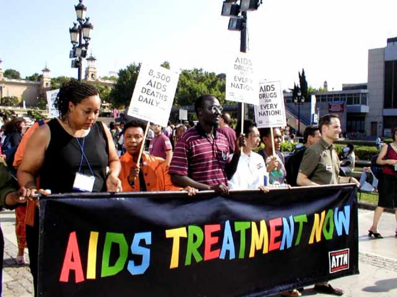 《艾滋病在中国》PPT课件.ppt_第3页